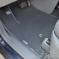 Автомобильные коврики EVA на Chrysler Grand Voyager V (2008->) 2 ряд: кресла 1+1 не убираются в пол