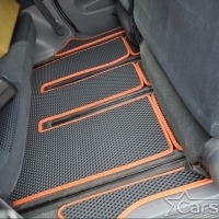 Коврики текстильные на Toyota Estima II пр.руль (2000-2006)