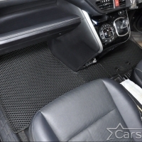 Коврики текстильные на Toyota Noah-Voxy III пр.руль (2014->)