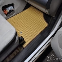 Автомобильные коврики EVA на Chrysler Town & Country V (2007->) 2 ряд: кресла 2+1 без прохода